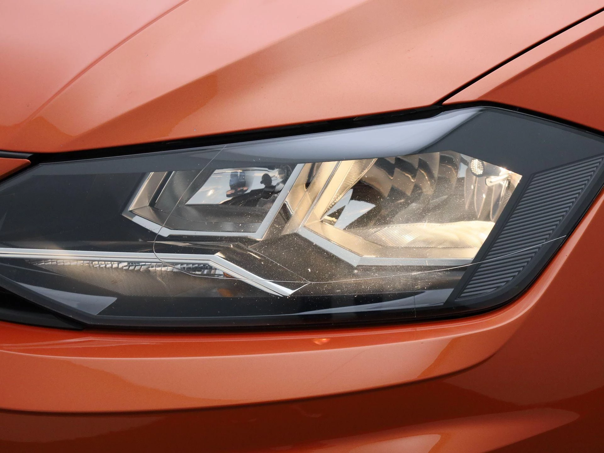 Volkswagen-Polo-image-13