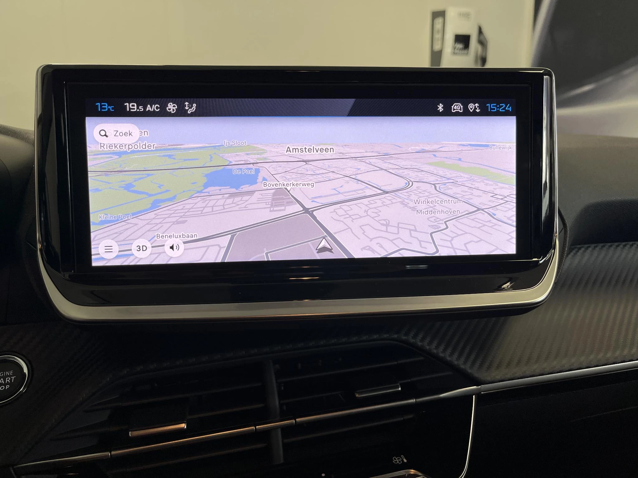 Peugeot-e-208-image-9