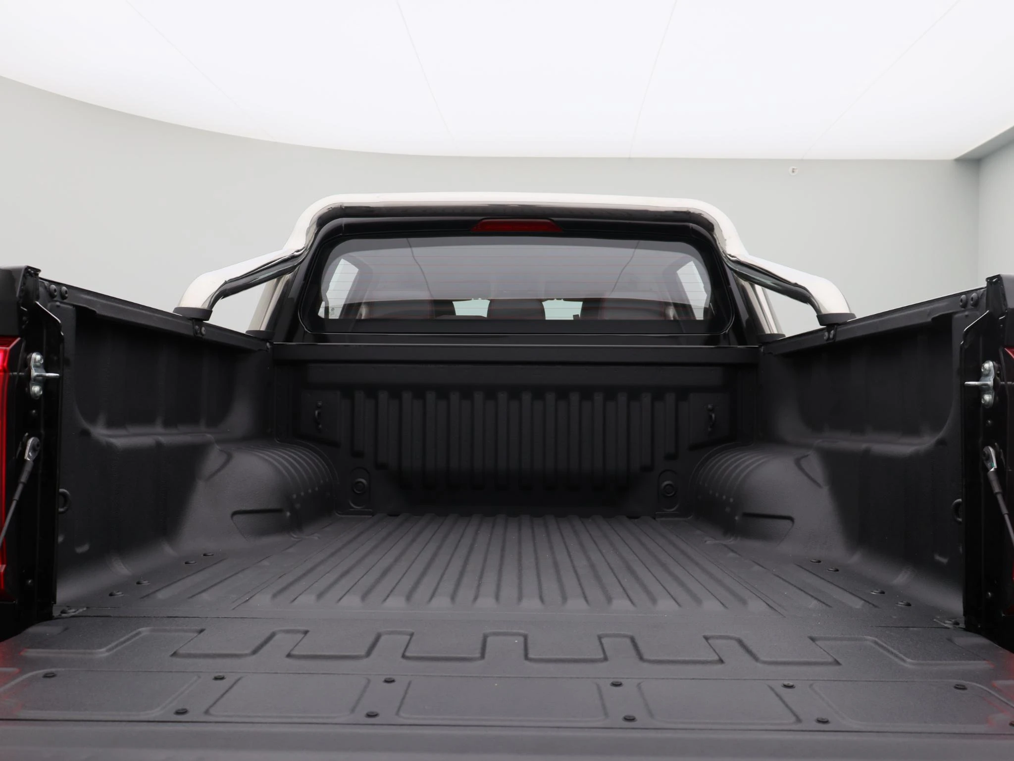 Maxus-T90 EV-image-43