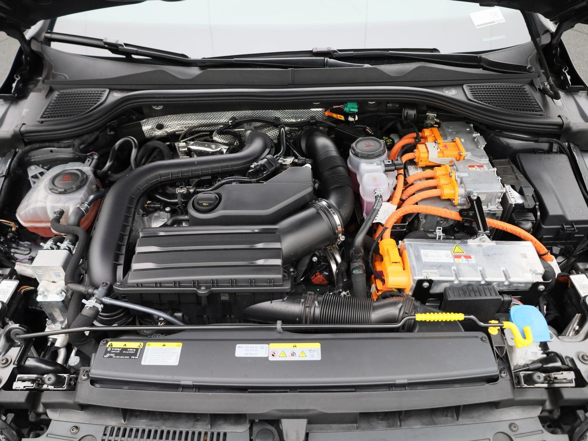 Volkswagen Golf 1.5 eHybrid Style Edition 204 PK|