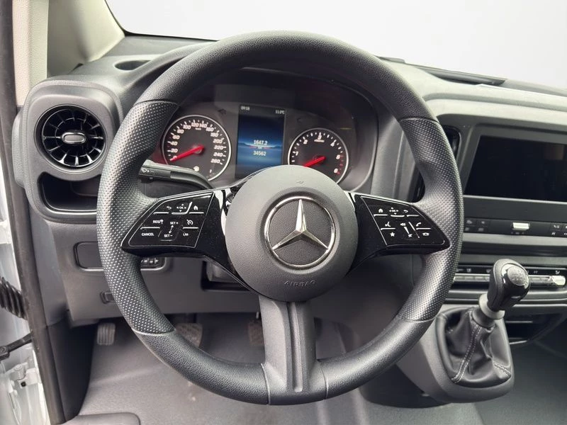 Mercedes-Benz Vito 116 NEUES MODELL AHK NAVI KAMERA TEMPOMAT