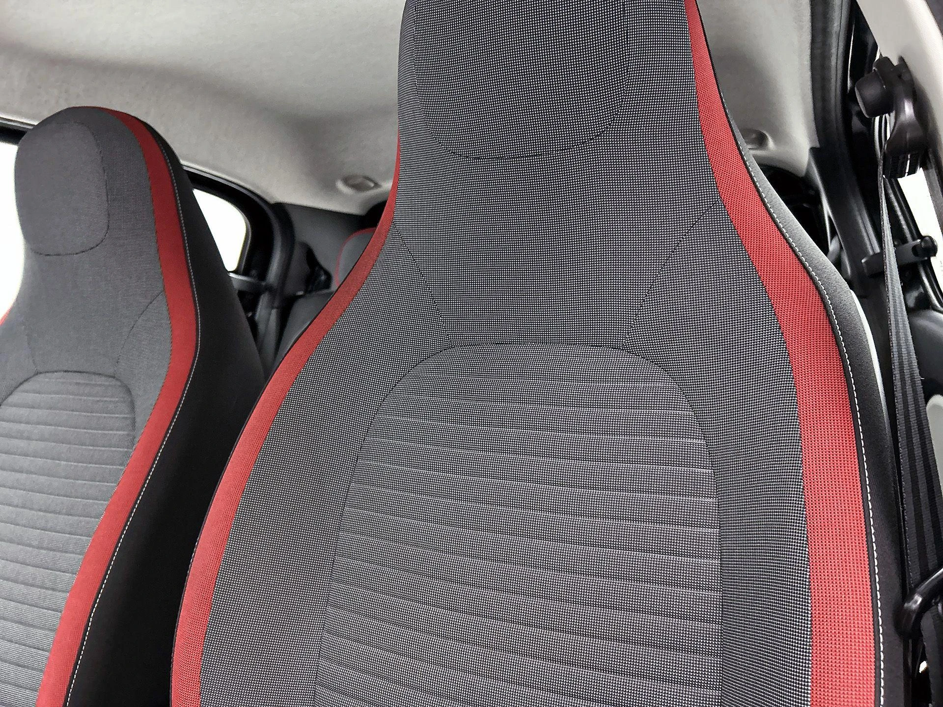 Renault-Twingo-image-13