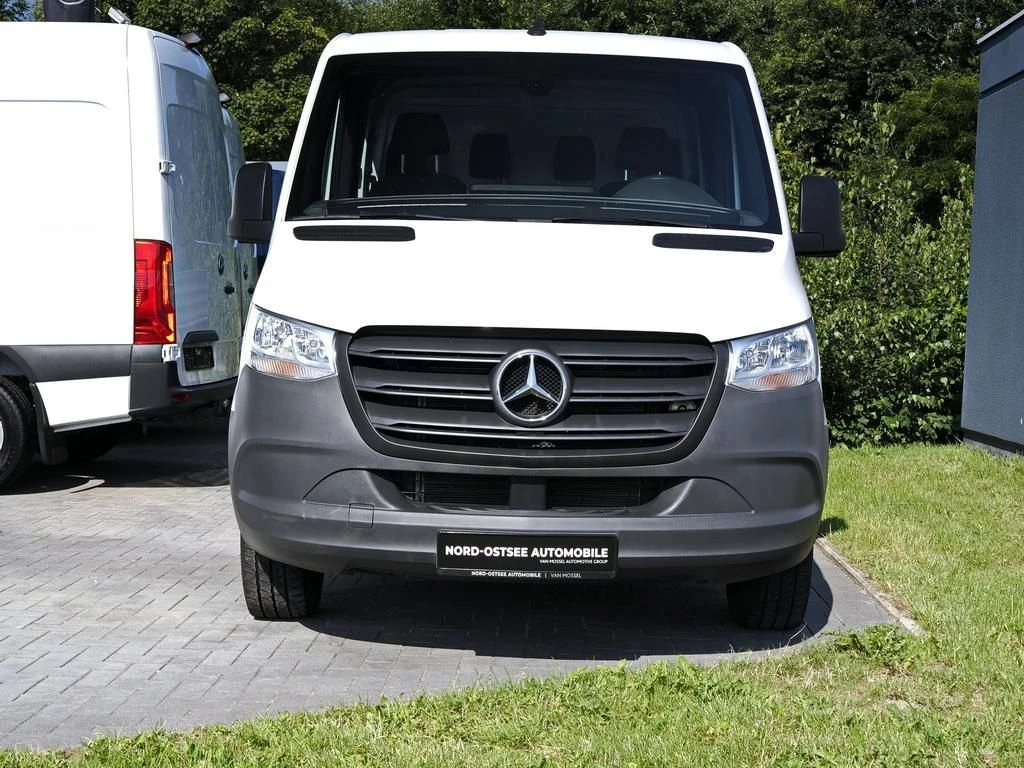 Mercedes-Benz-Sprinter 317-image-3