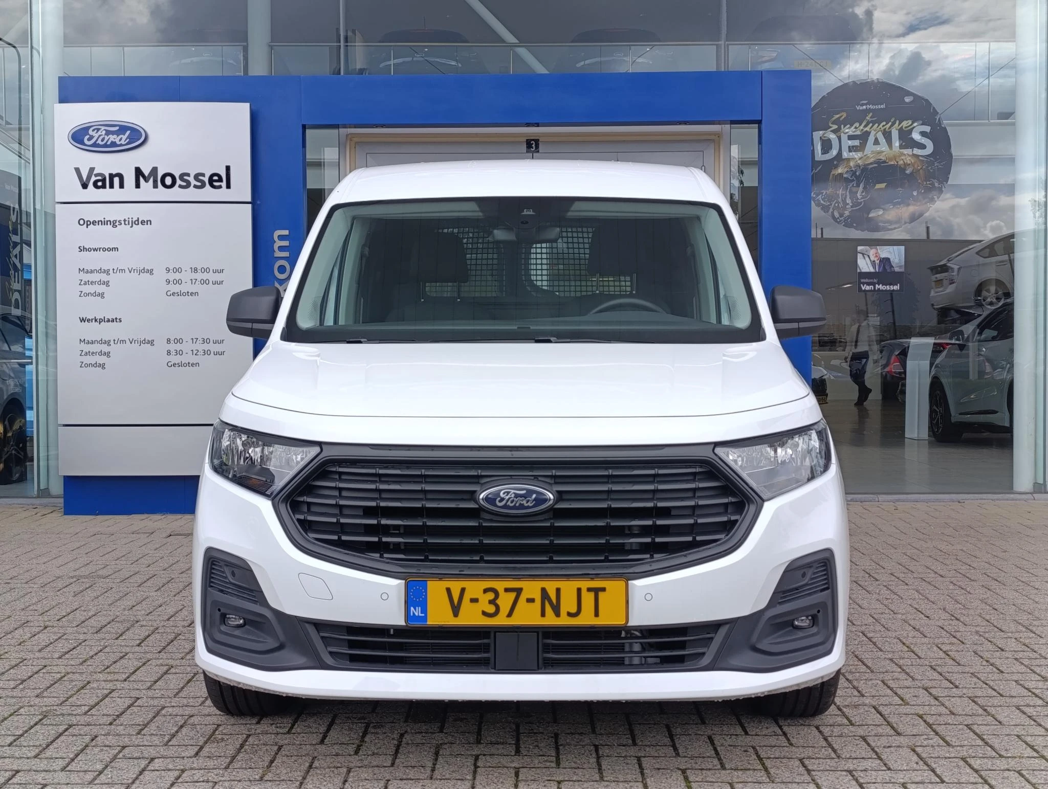 Ford-Transit Connect-image-2