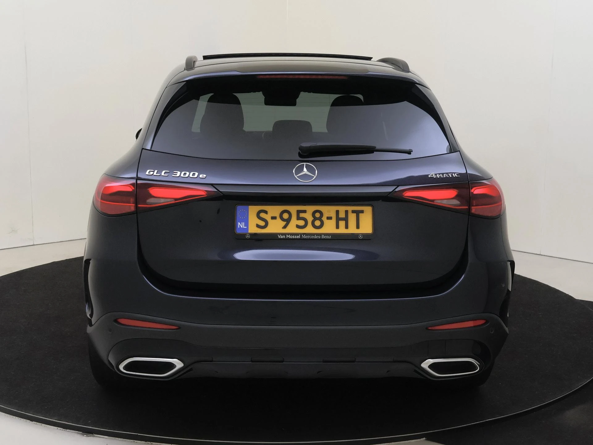 Mercedes-Benz-GLC-image-6