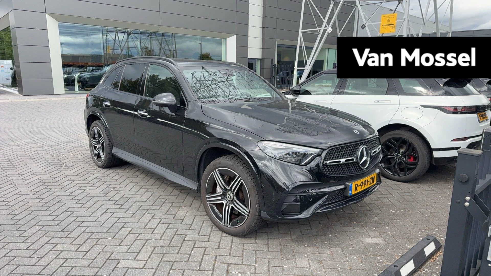 Mercedes-Benz-GLC-image-0