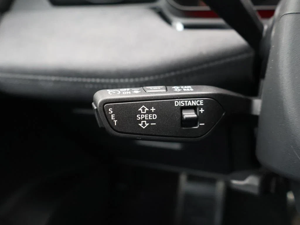 Audi-A6 Avant e-tron-image-22