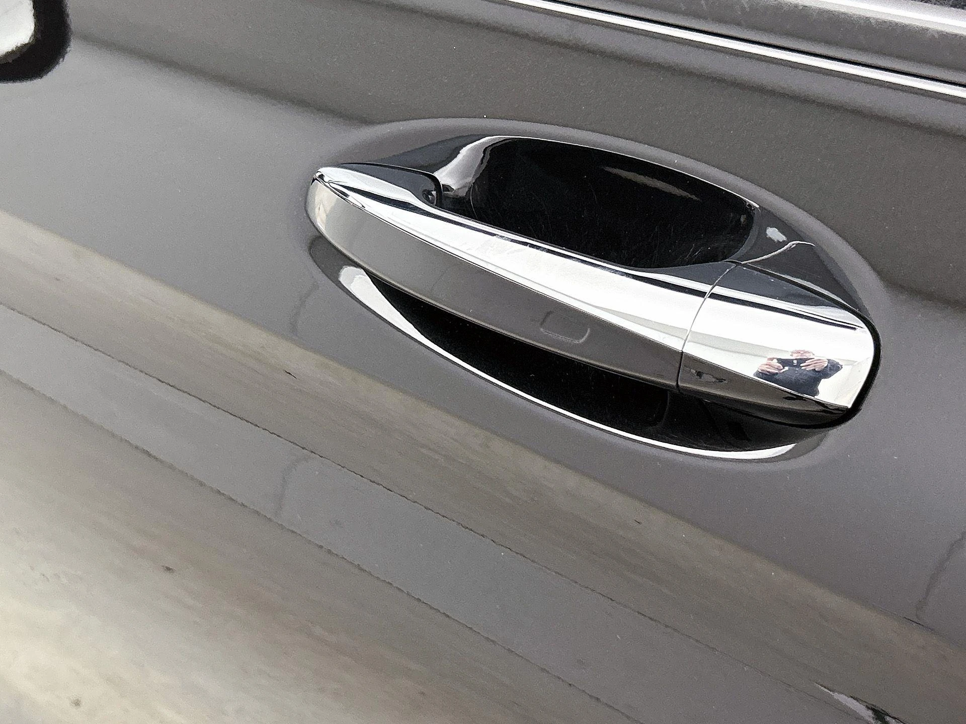 Mercedes-Benz-GLC-image-28