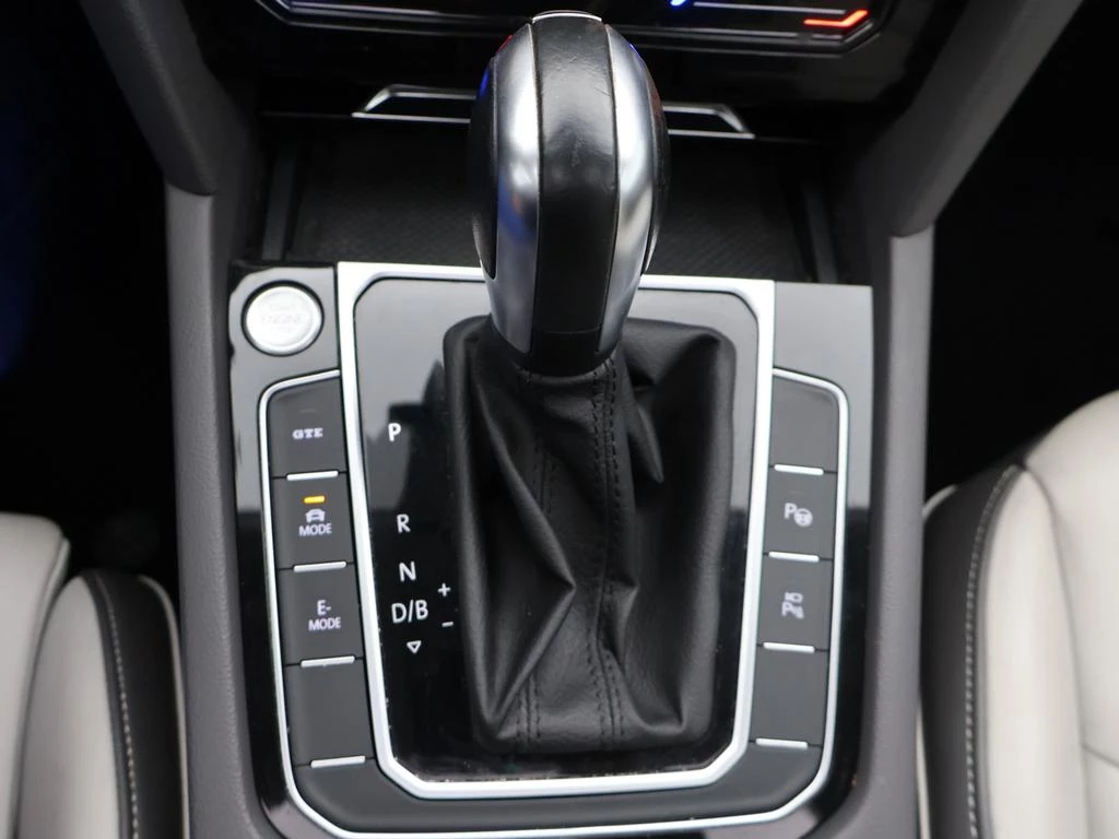 Volkswagen Arteon Shooting Brake eHybrid Elegance 1.4TSI eHybrid 218PK *AUTOMAAT*PANODAK*WIT LEDER*ACC*NAVI*CAMERA*PDC*TREKHAAK*...*