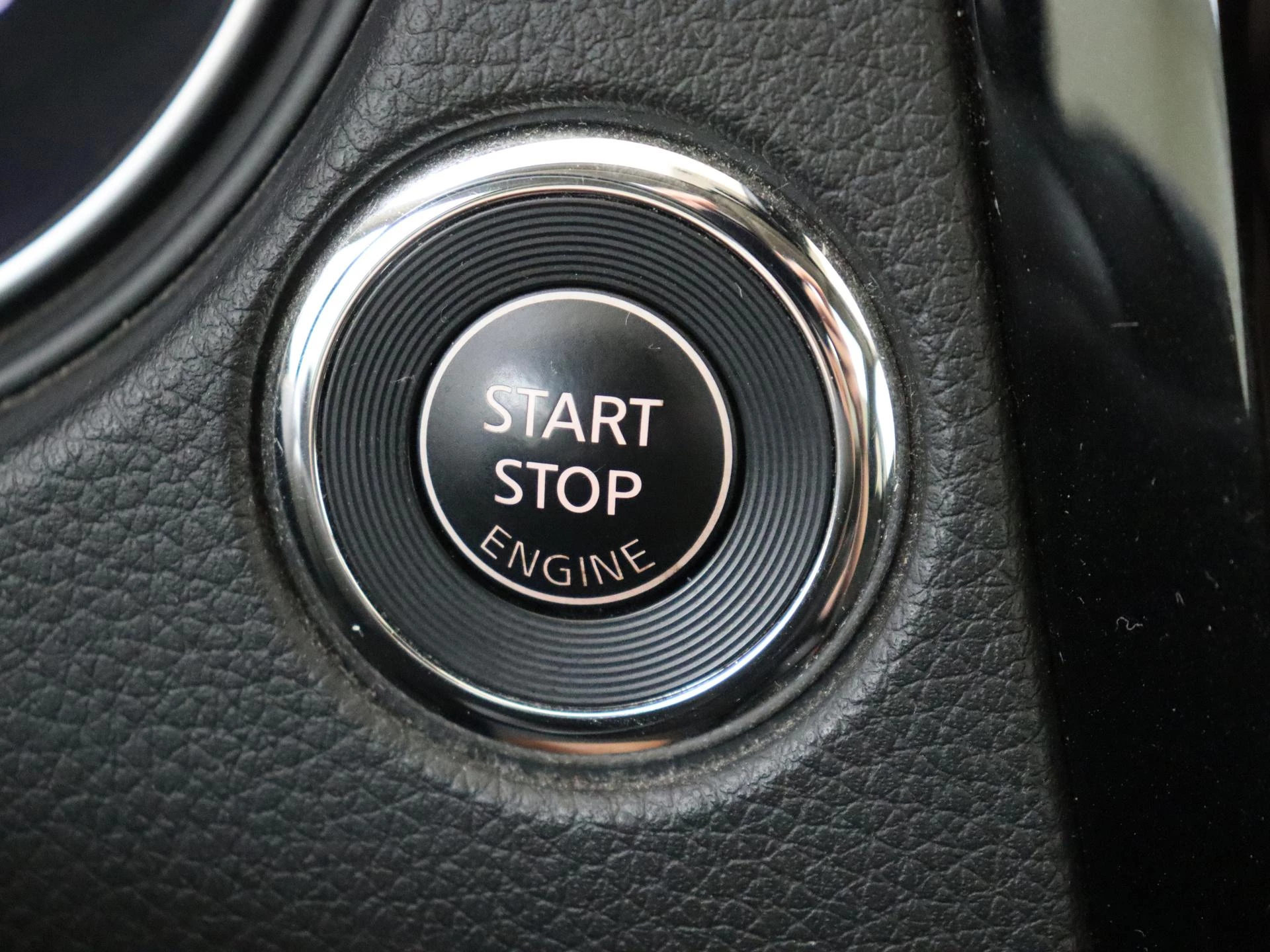 Nissan-QASHQAI-image-19