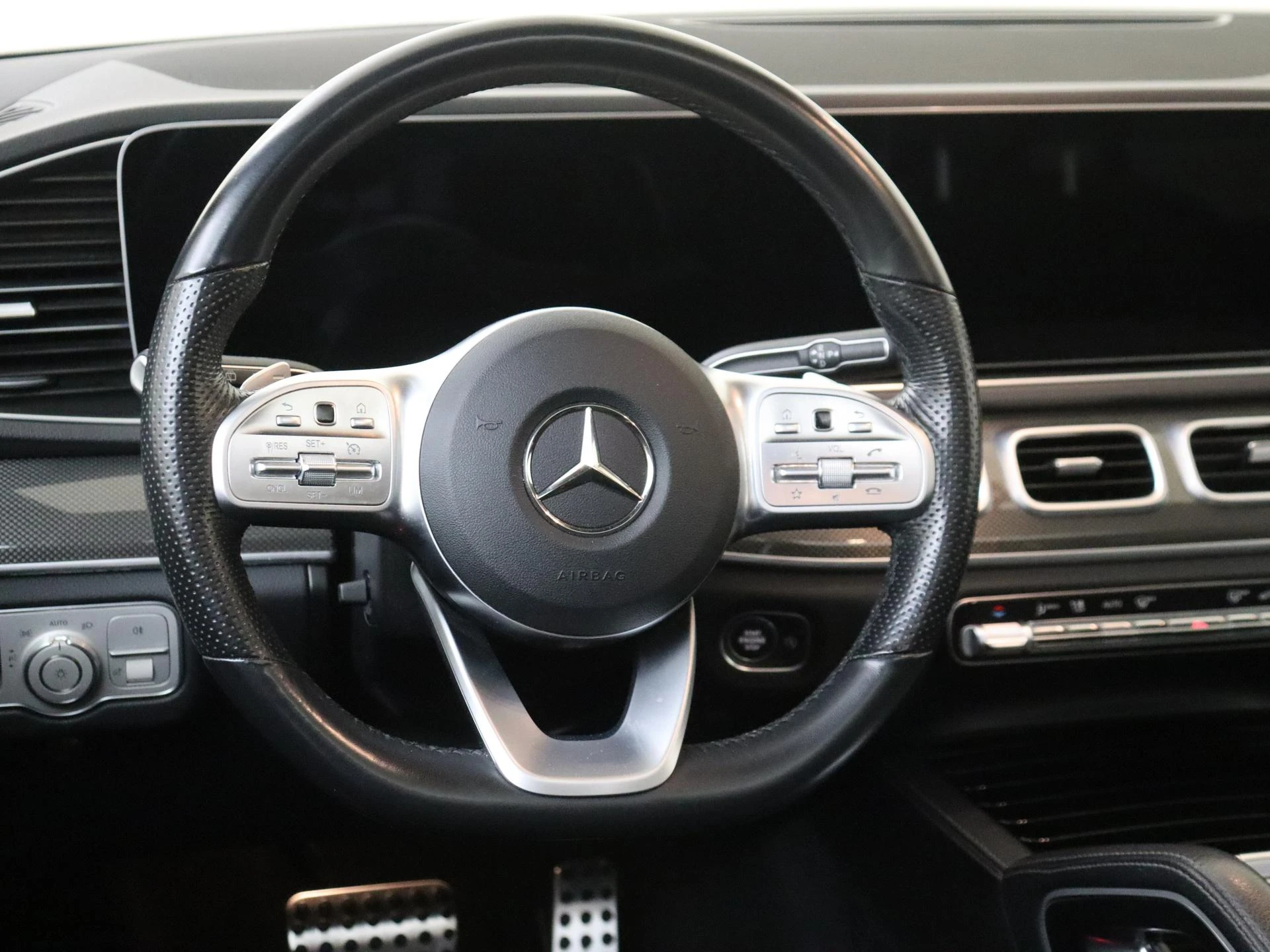 Mercedes-Benz-GLE-image-9