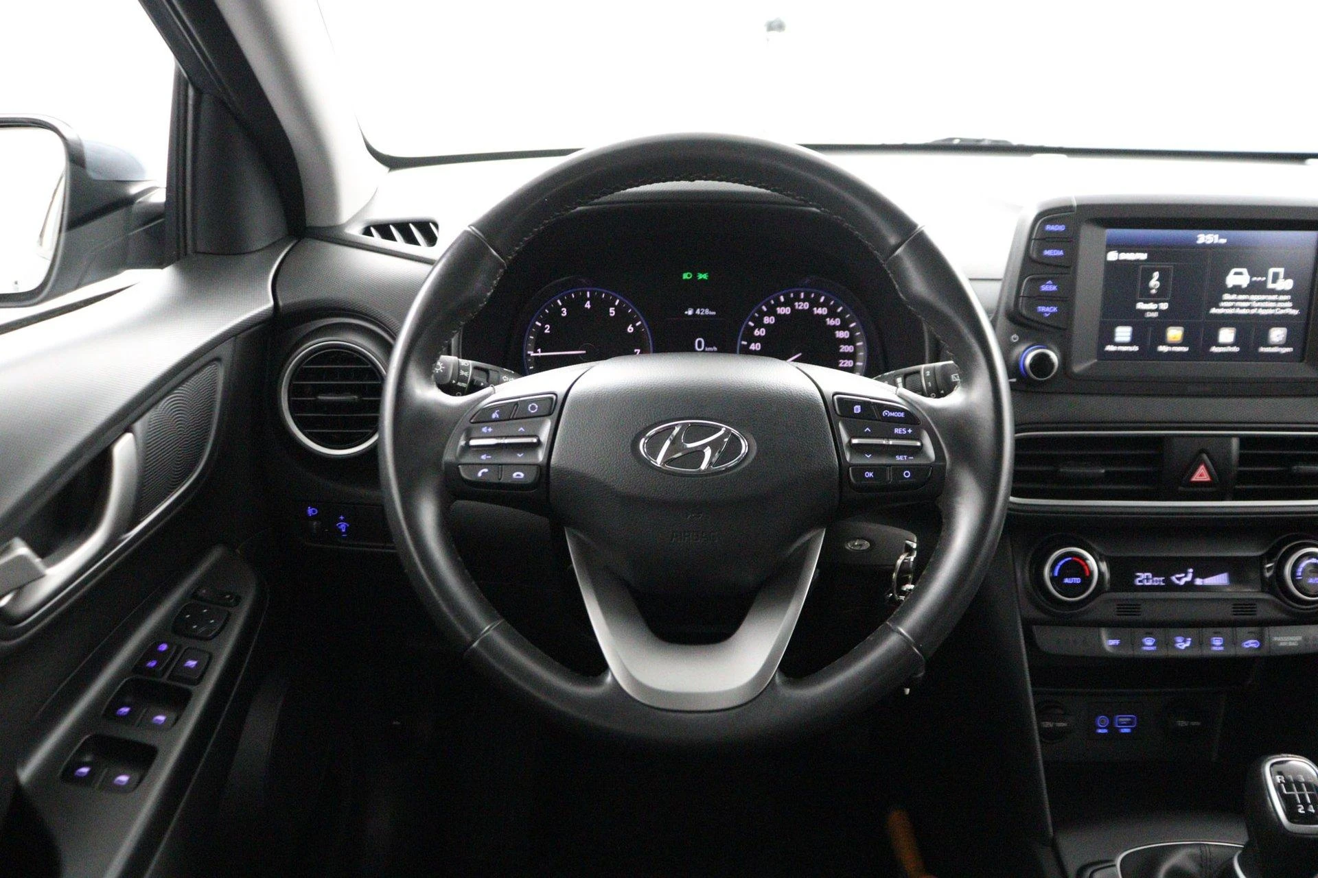 Hyundai-Kona-image-53