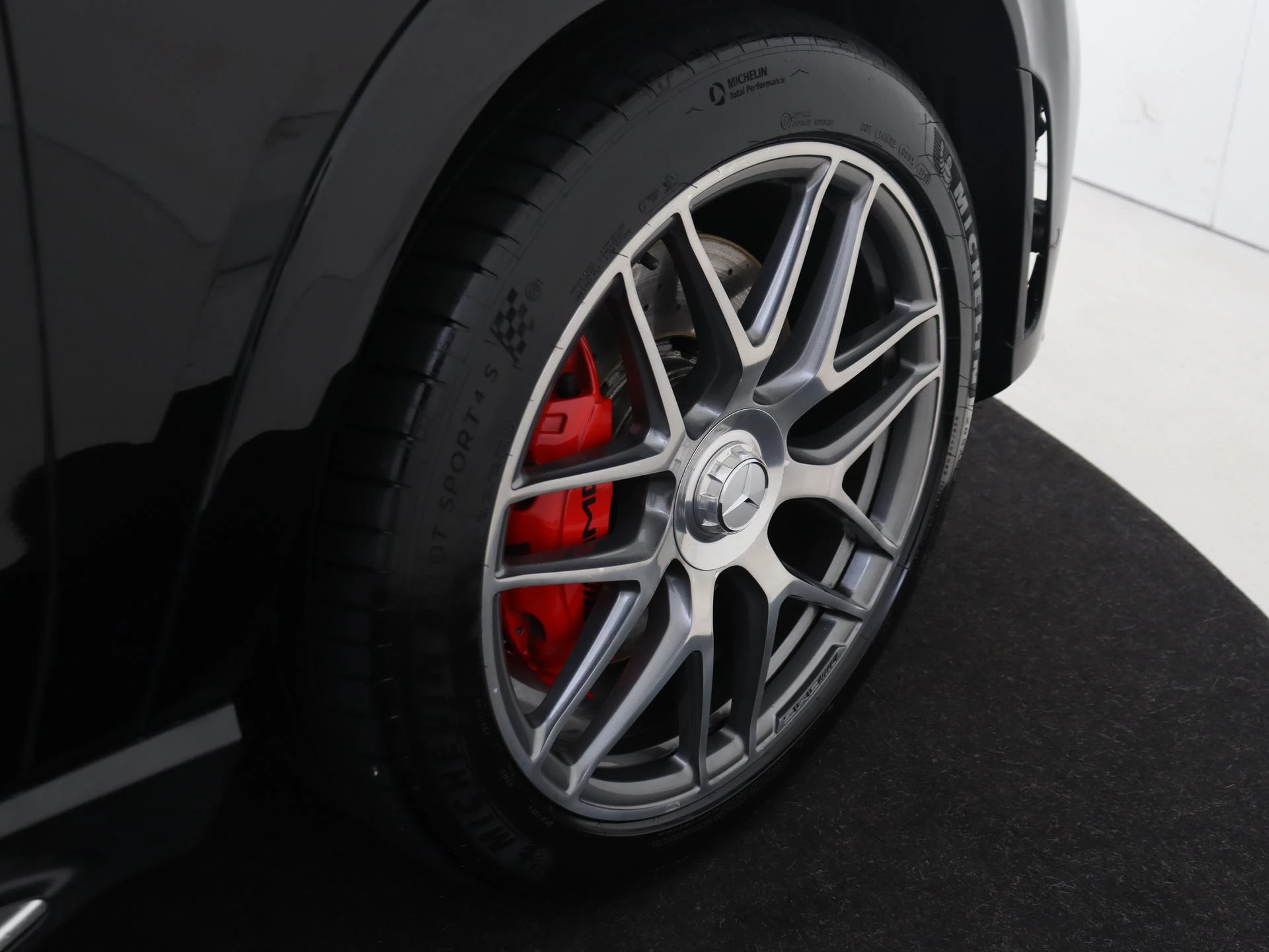 Mercedes-Benz-GLE-image-10