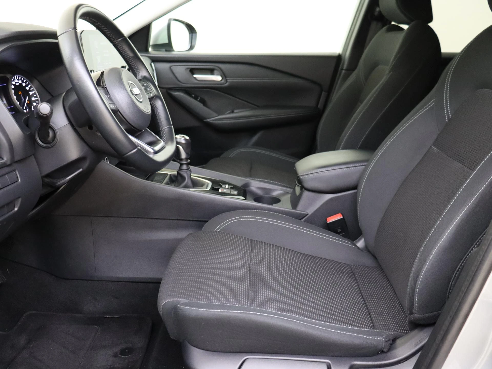 Nissan-QASHQAI-image-14