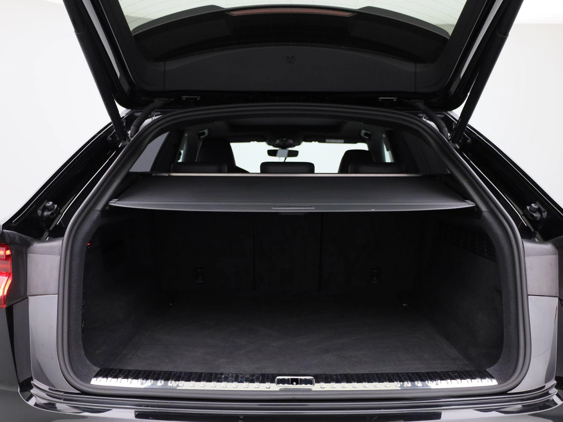 Audi-Q8-image-13