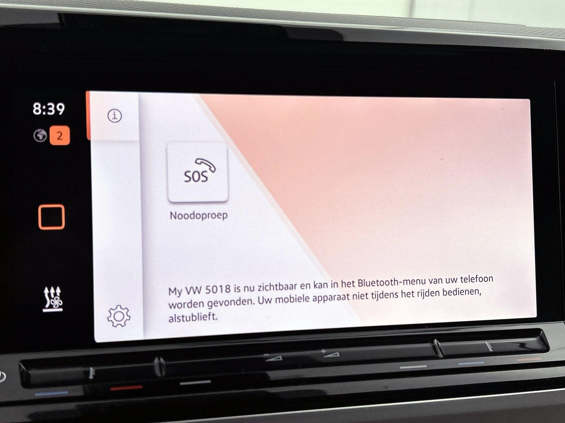 Volkswagen-Multivan-image-14