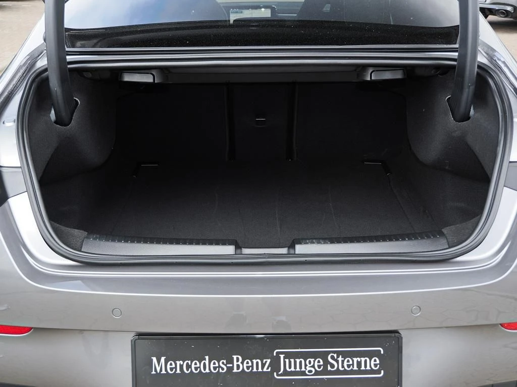 Mercedes-Benz-CLA 200-image-15