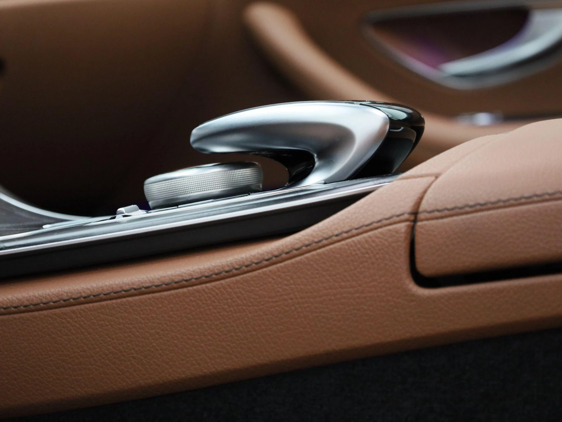 Mercedes-Benz-E-Klasse-image-44