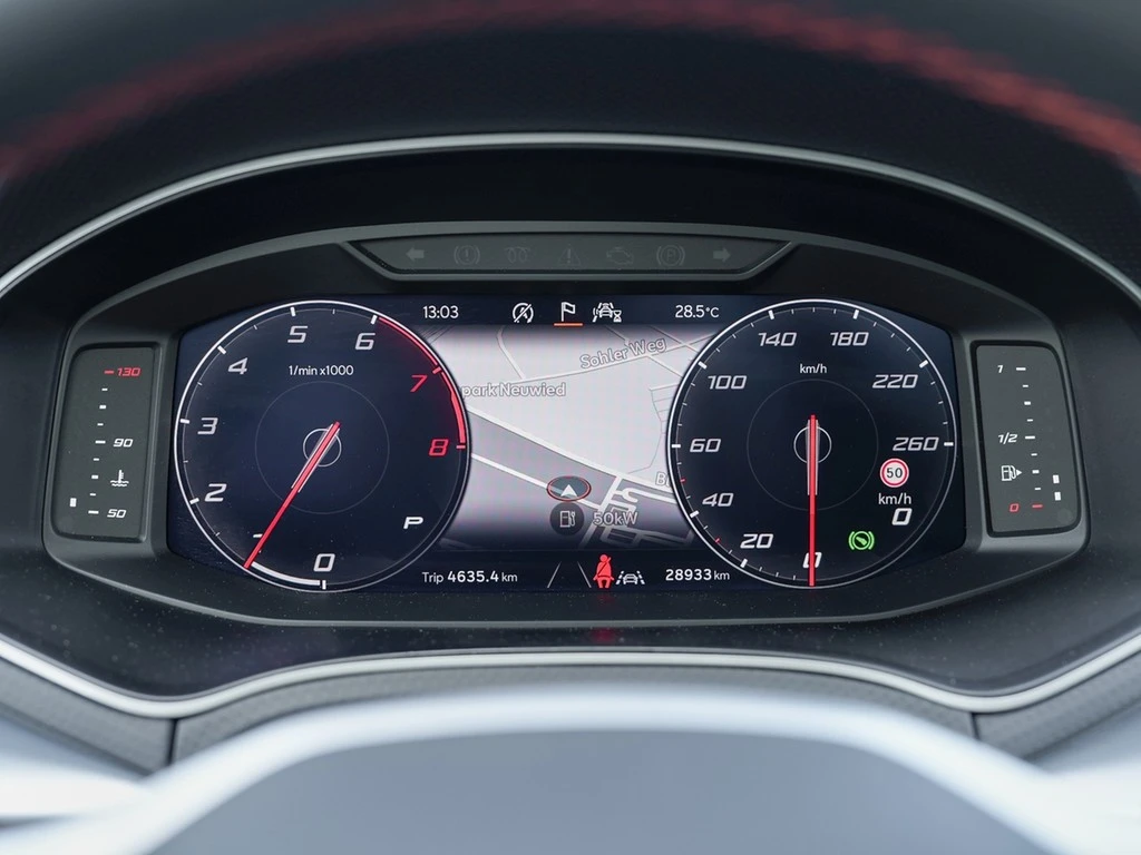 SEAT-Arona-image-14