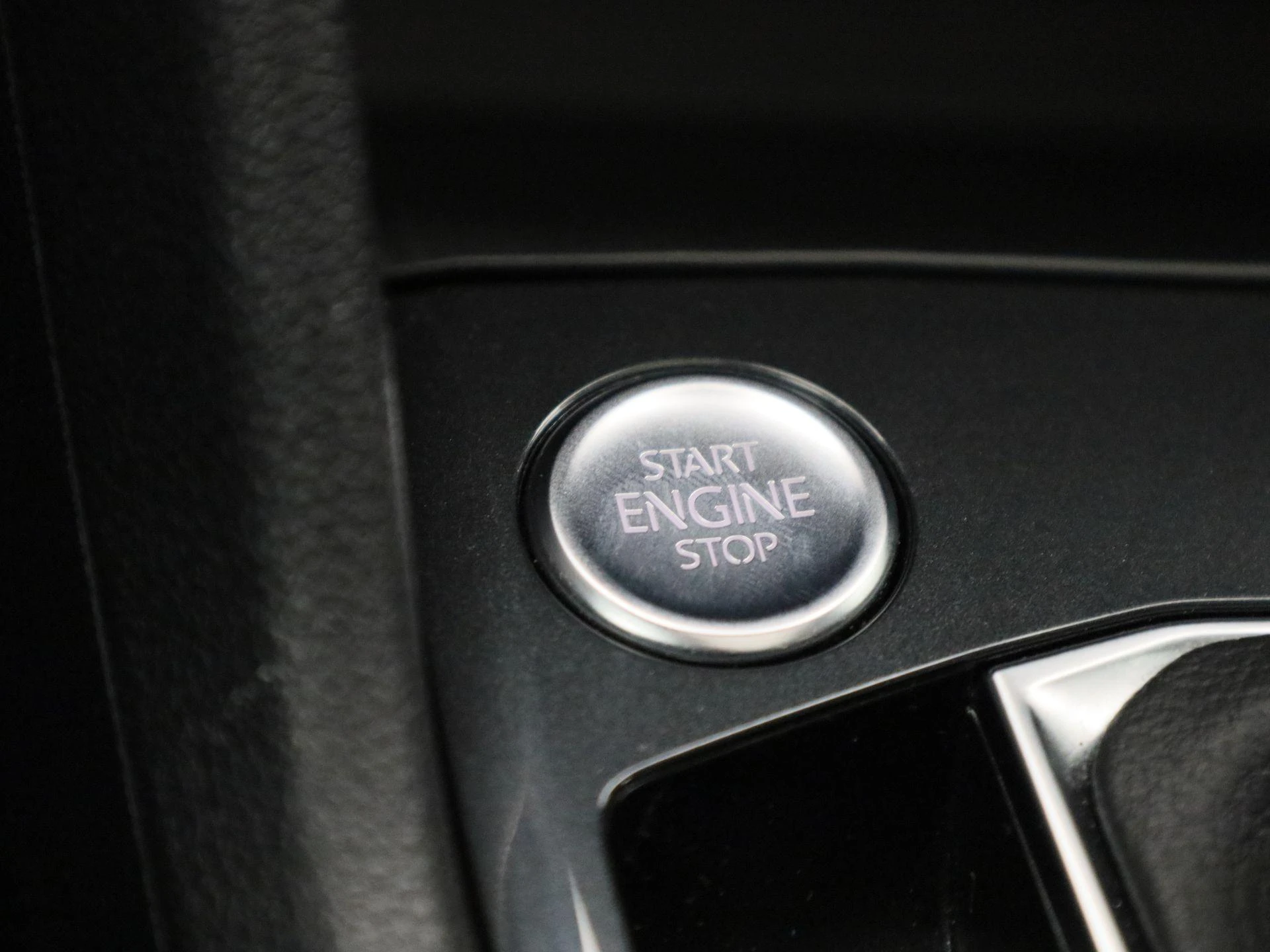 Volkswagen-Tiguan-image-20