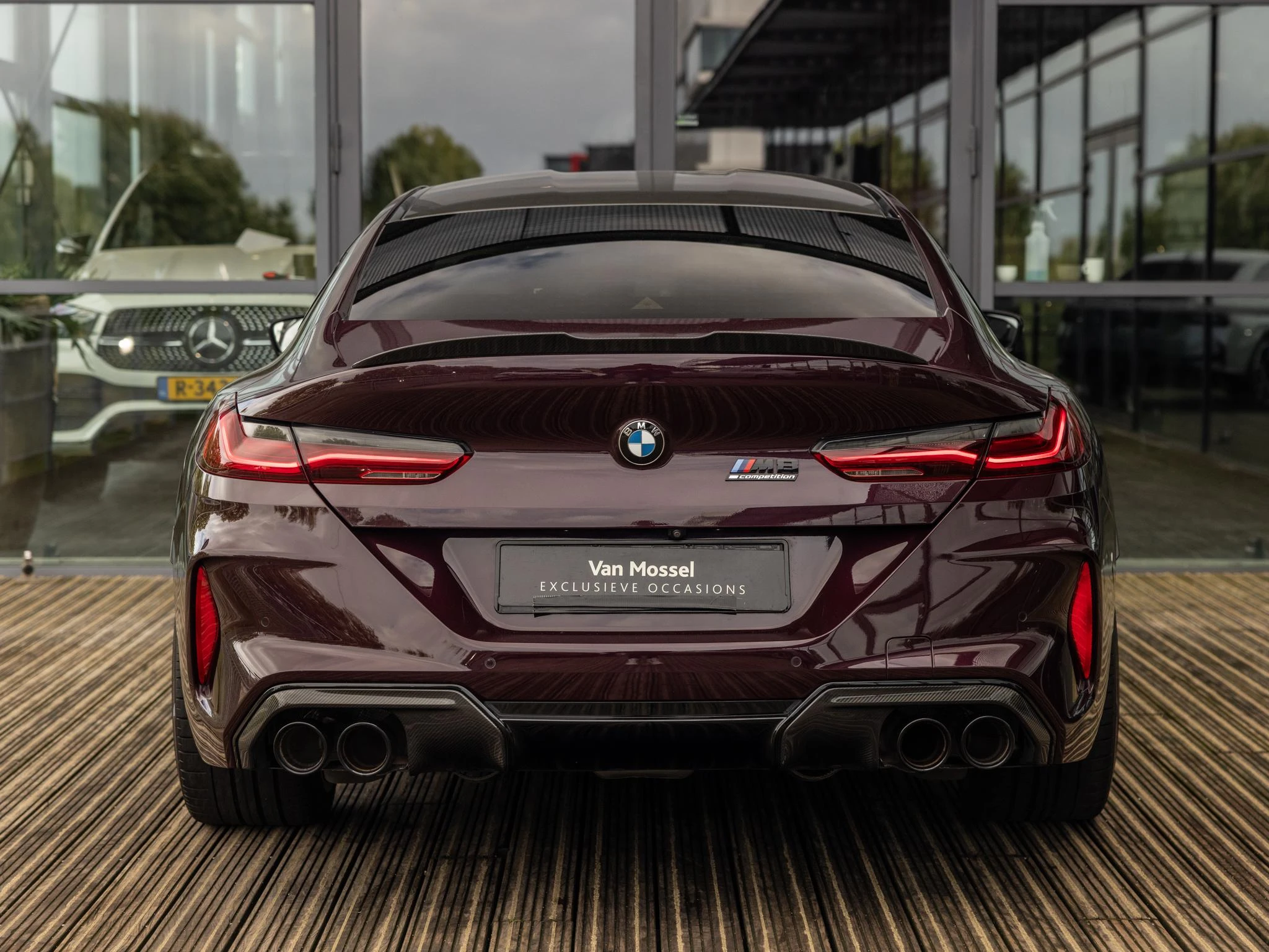 BMW-M8-image-4