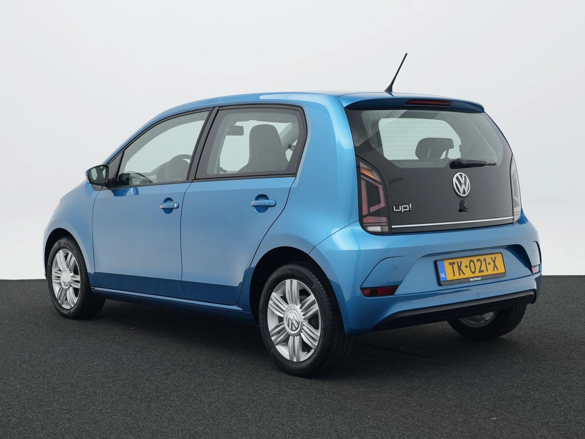 Volkswagen up! 1.0 BMT high up!