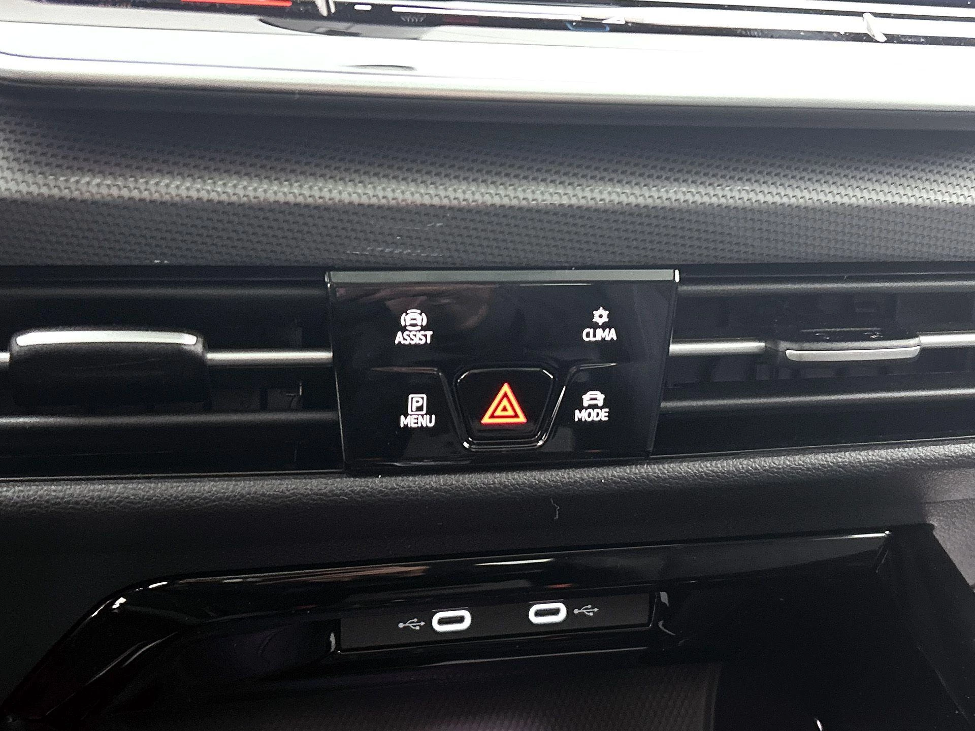 Volkswagen-Golf-image-8