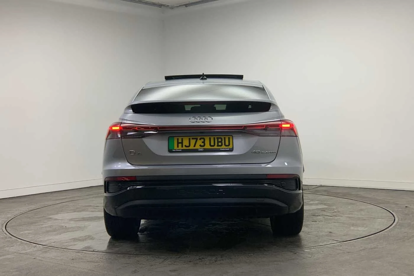 Audi-Q4 Sportback e-tron-image-10