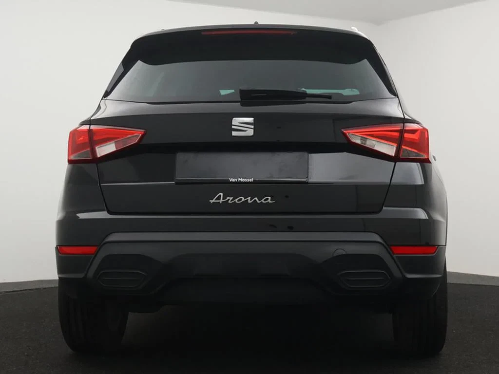 SEAT-Arona-image-3