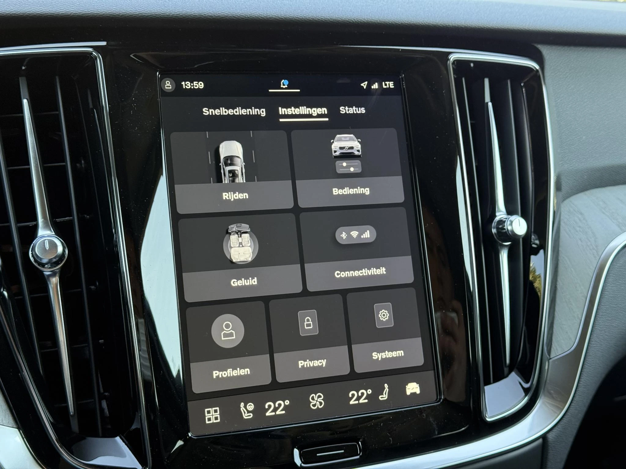 Volvo-V60-image-22