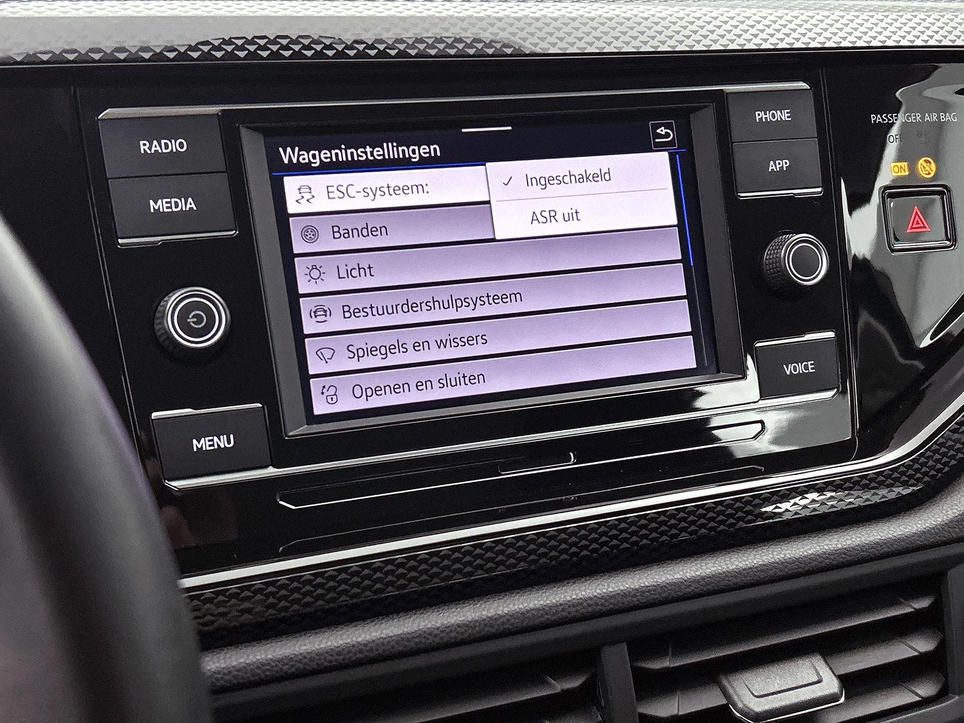 Volkswagen-Taigo-image-11