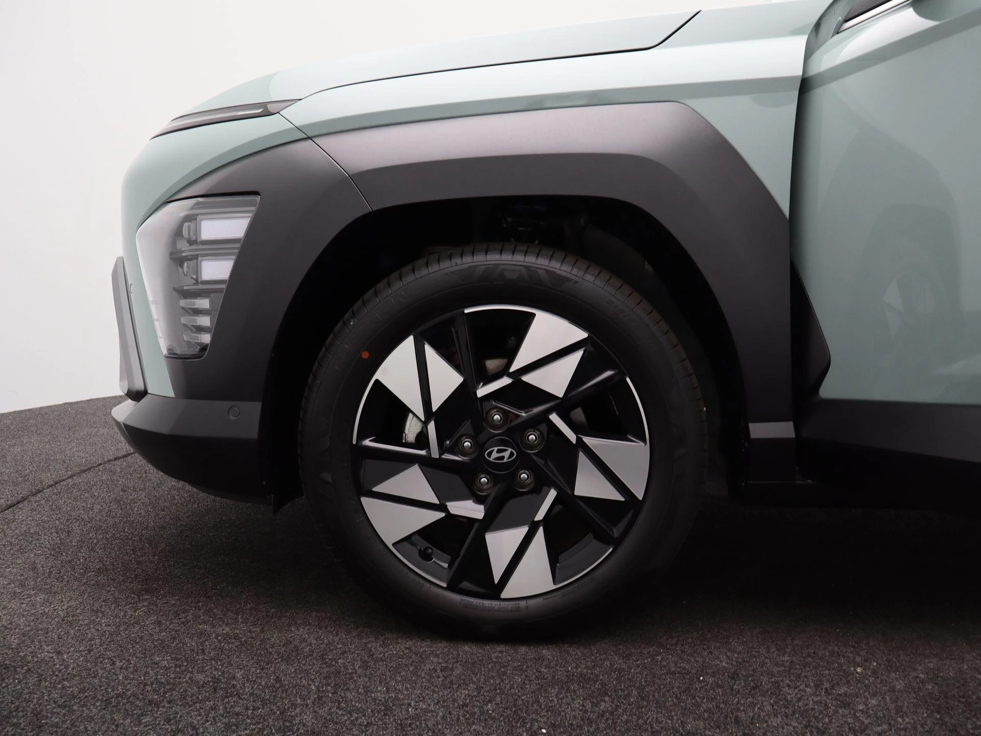 Hyundai-Kona-image-14