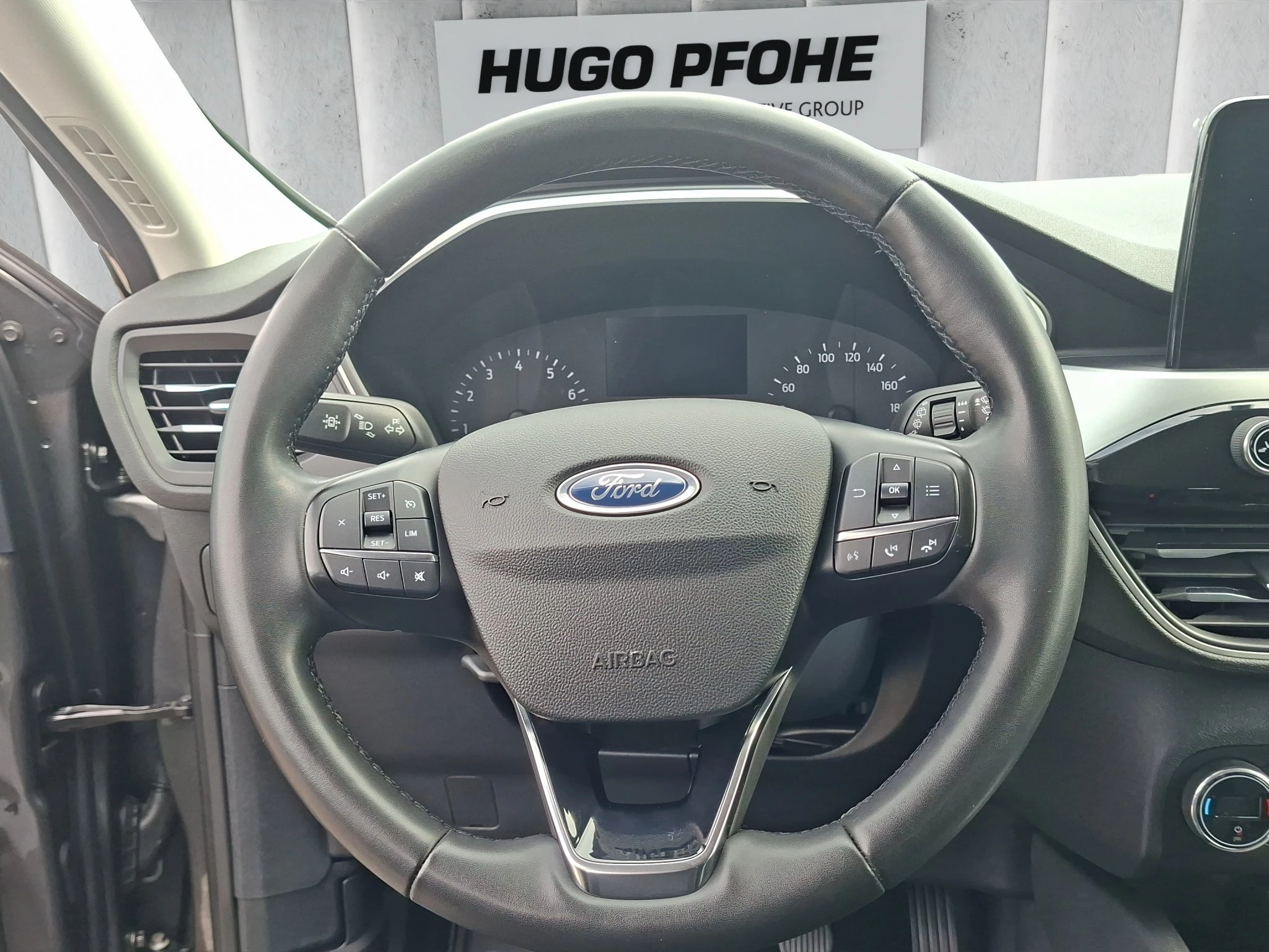 Ford Kuga Cool & Connect 1.5 EB LED | AHK | GJR | SHZ | PDC | Navi | Klima | BT