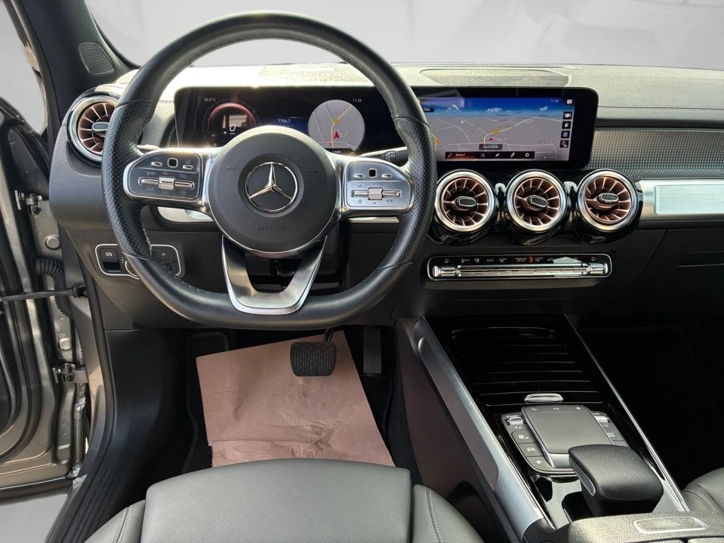 Mercedes-Benz-EQB 300-image-10