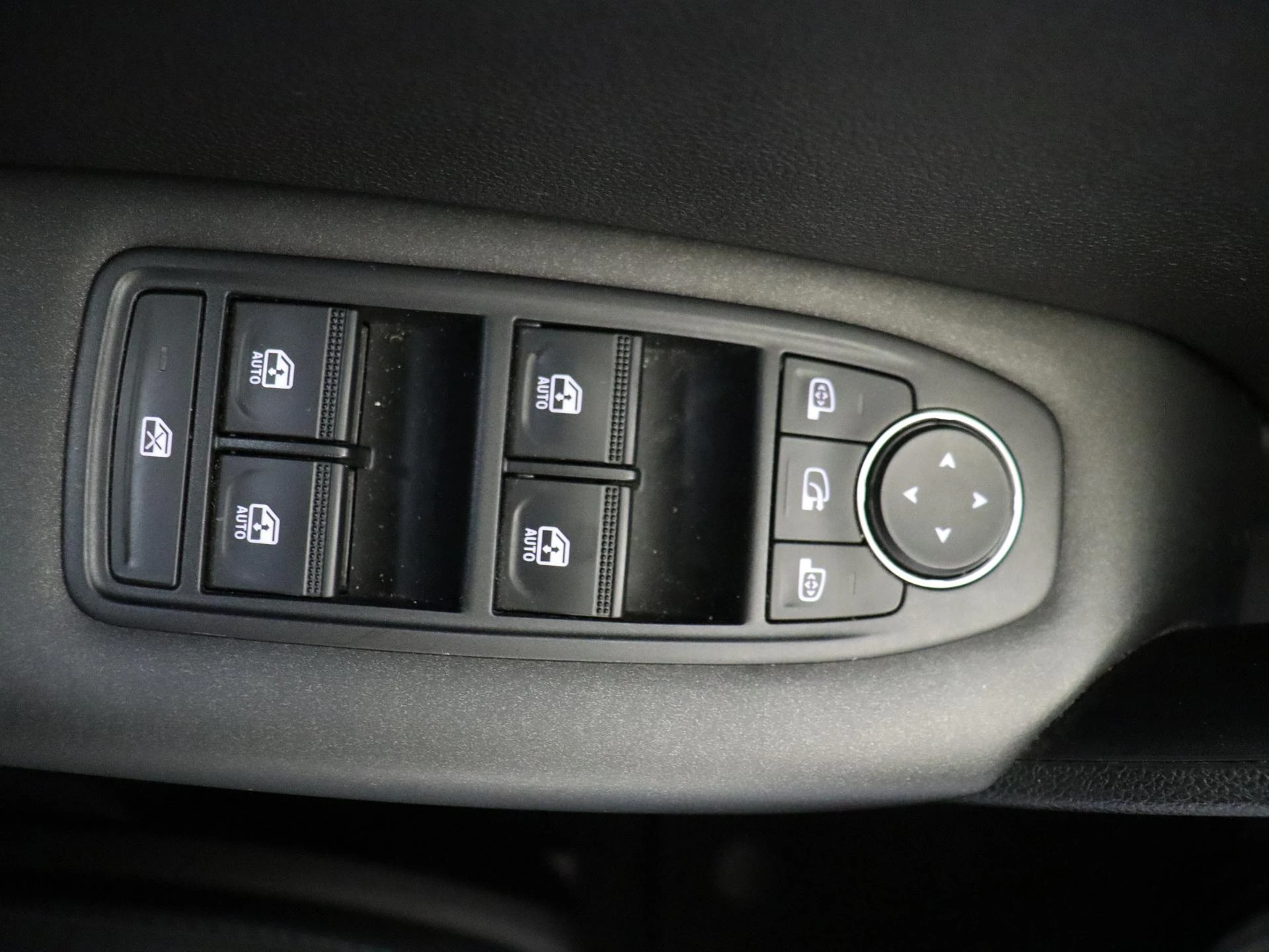 Renault-Captur-image-25