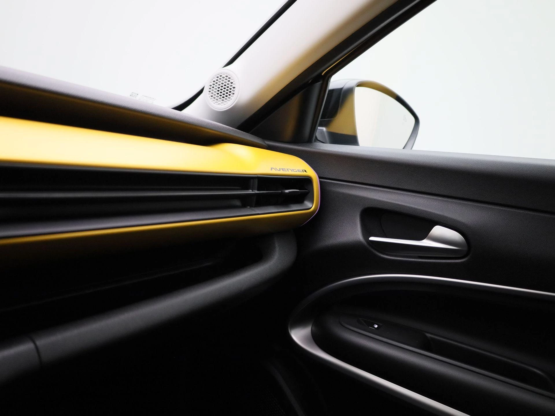 Jeep-Avenger-image-25