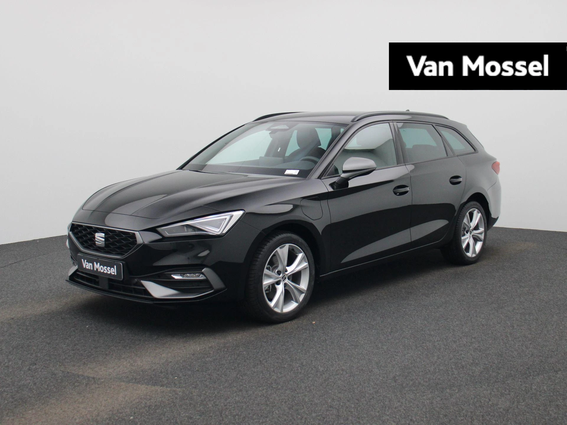 SEAT-Leon-image-0