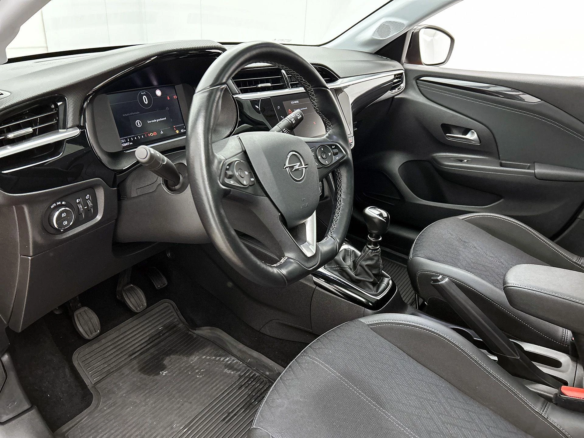 Opel-Corsa-image-20