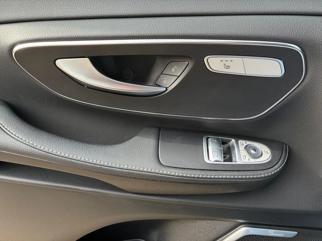 Mercedes-Benz-V-Klasse 250 d-image-8