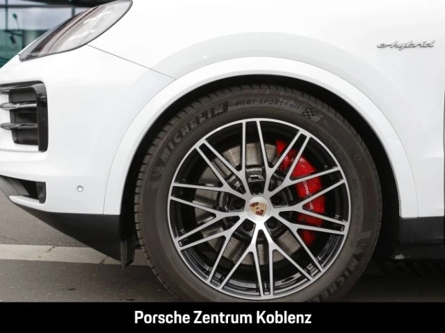 Porsche-Cayenne-image-25