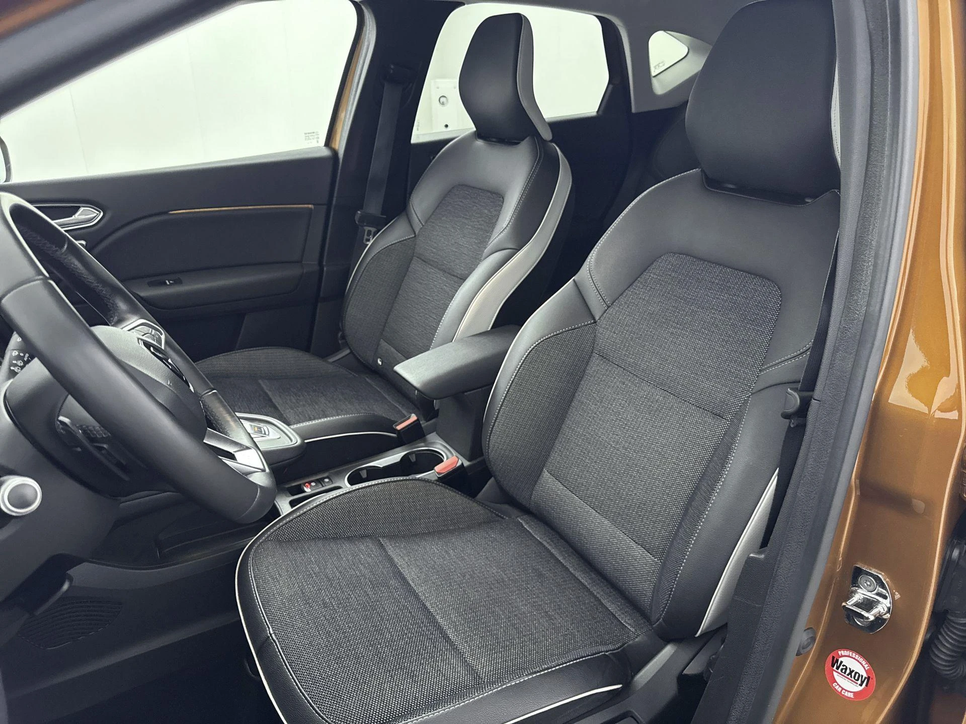 Renault-Captur-image-27