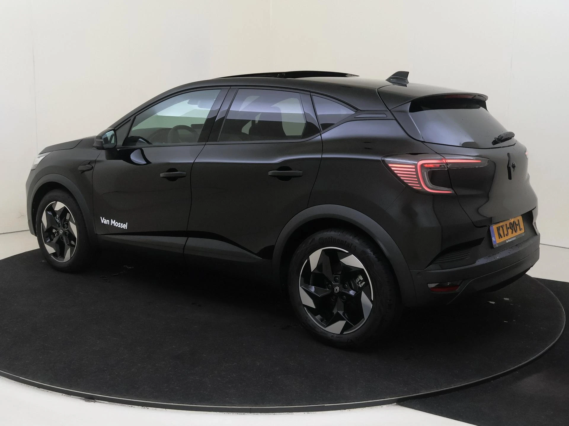 Renault-Captur-image-2