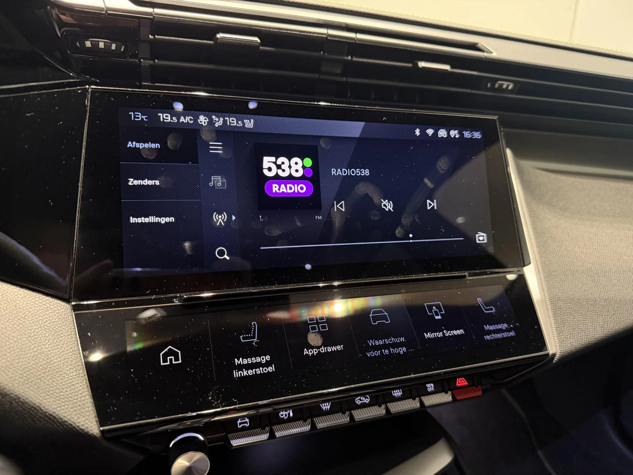 Peugeot-308-image-28