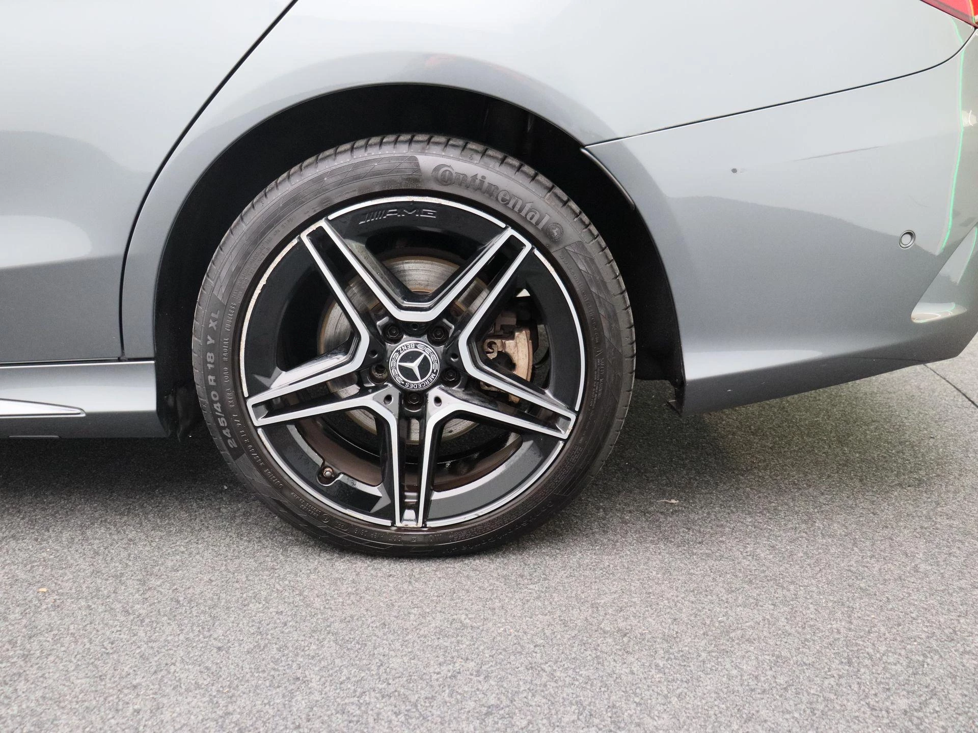 Mercedes-Benz-C-Klasse-image-6