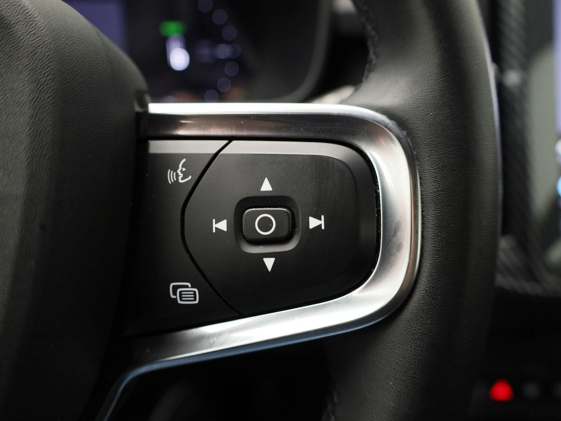Volvo-XC40-image-19