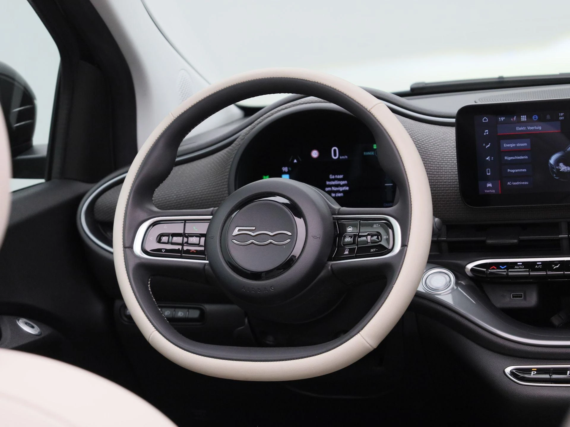 Fiat-500C-image-33