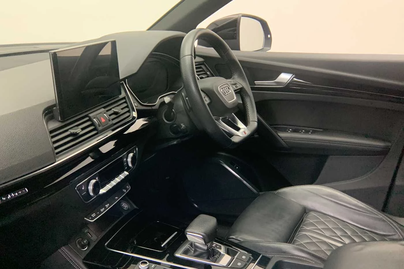 Audi-Q5-image-1