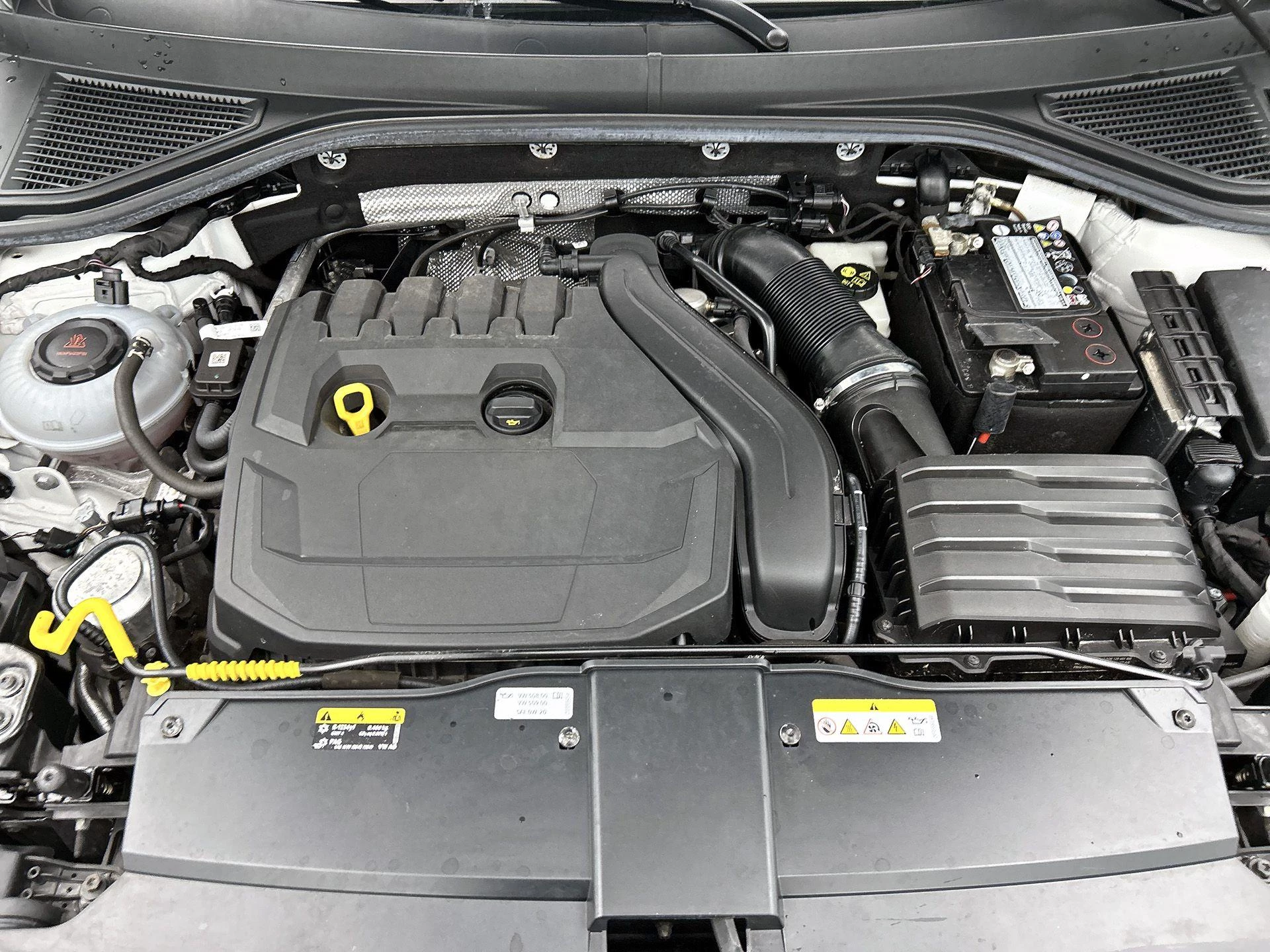 Volkswagen-T-Roc-image-30