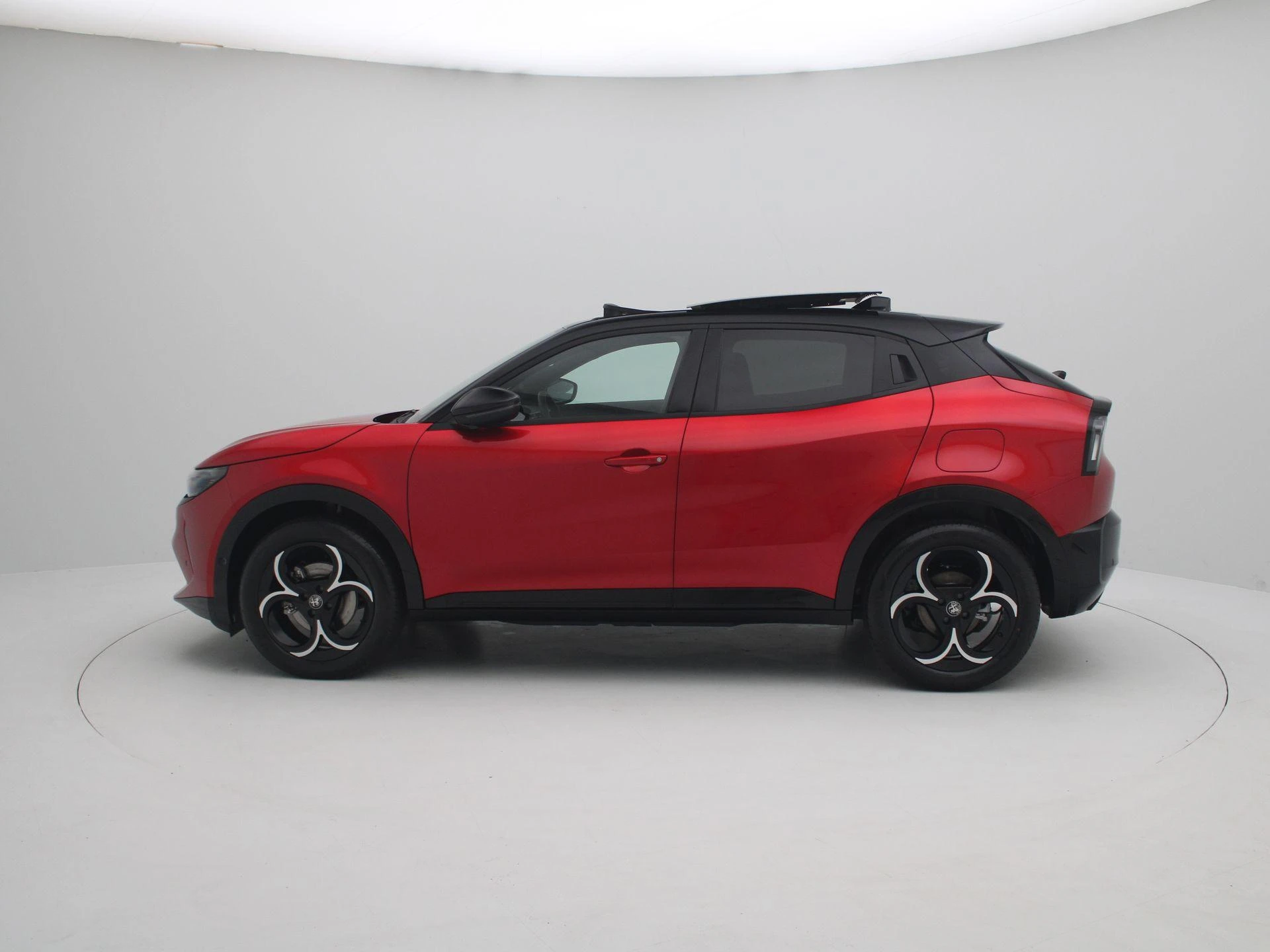 Alfa Romeo Junior Elettrica Ti 54 kWh