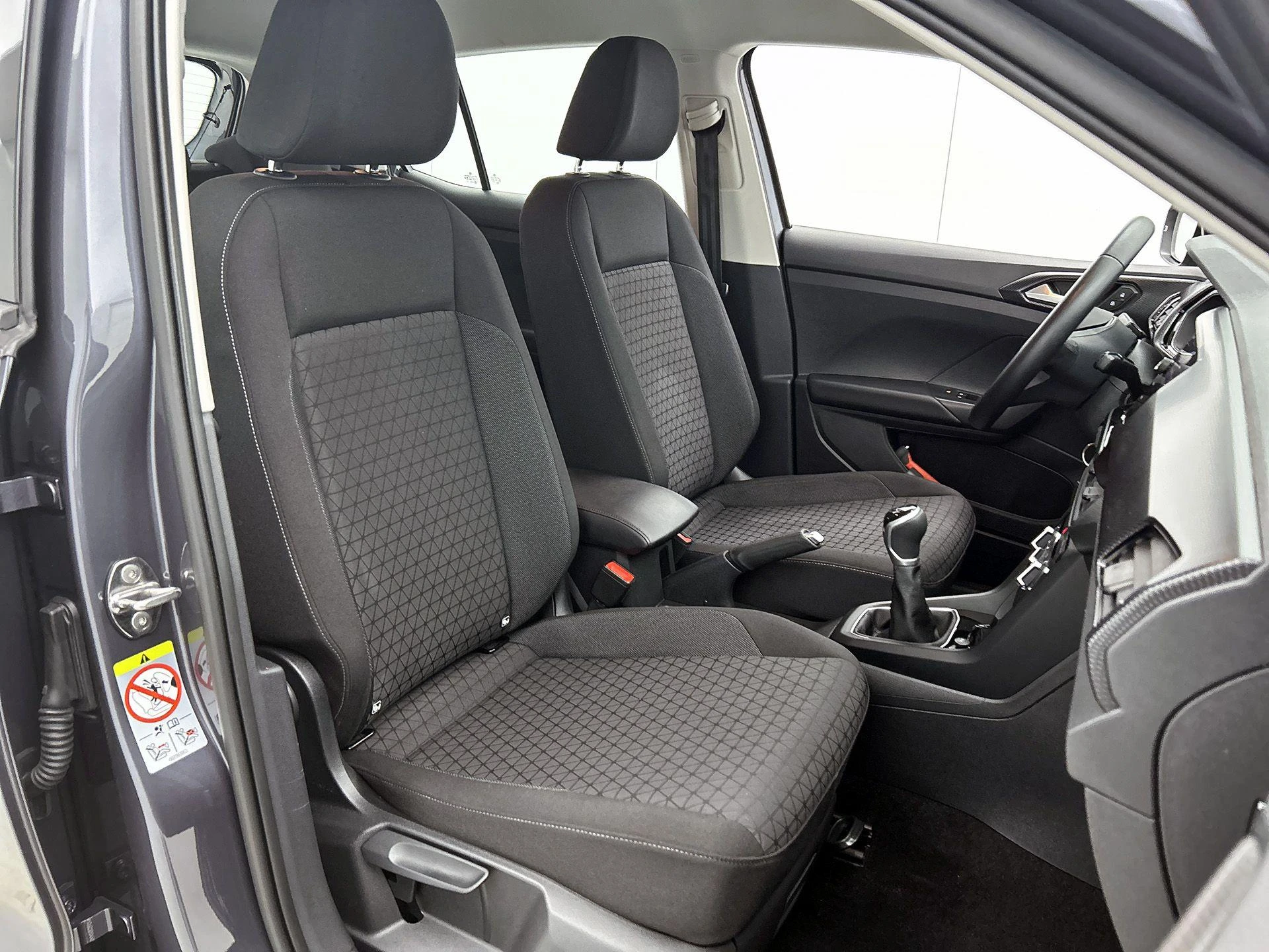 Volkswagen-T-Cross-image-34
